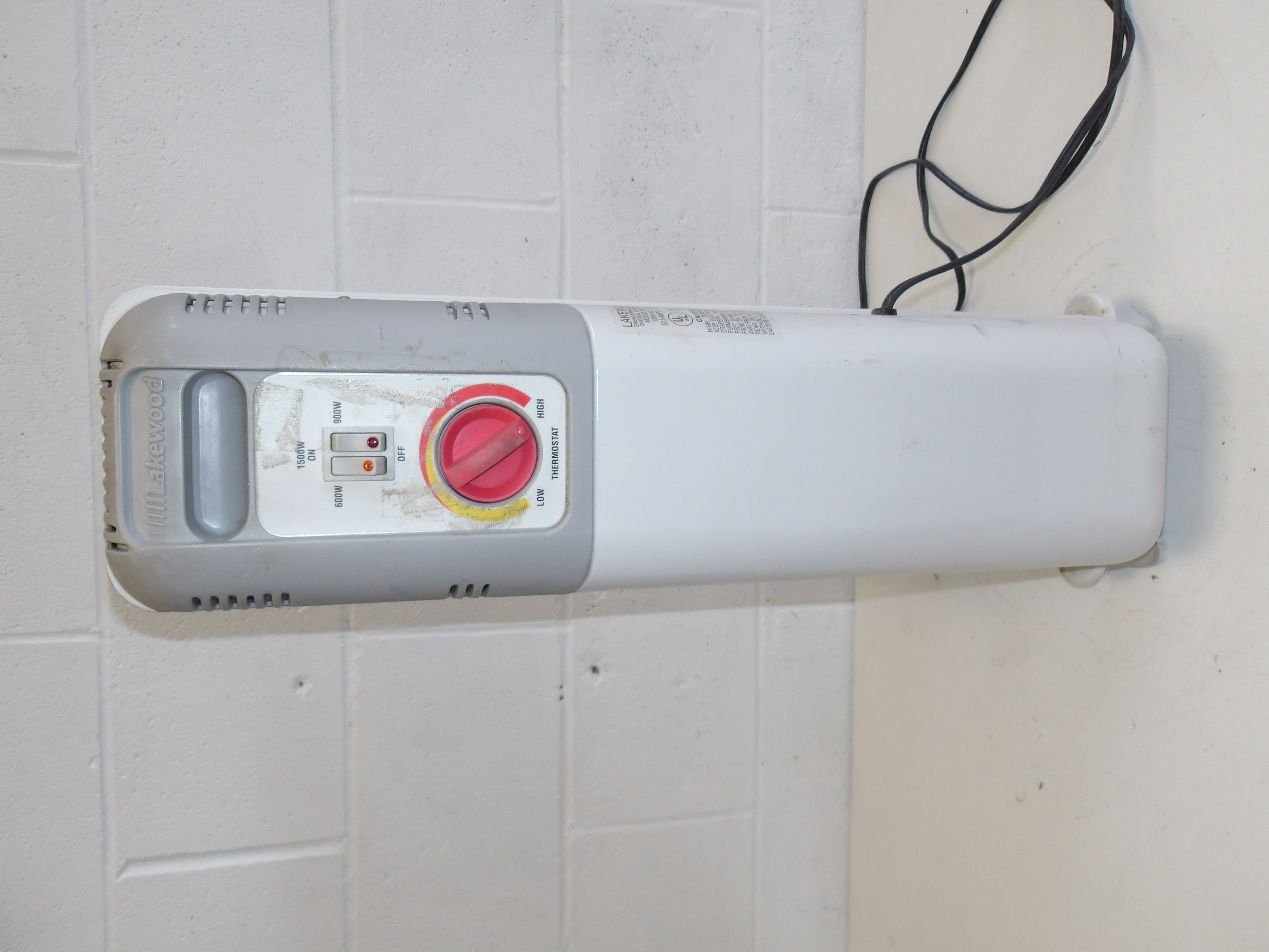 San Diego ReStore GENTLY USED Lakewood Electric Radiator Space Heater