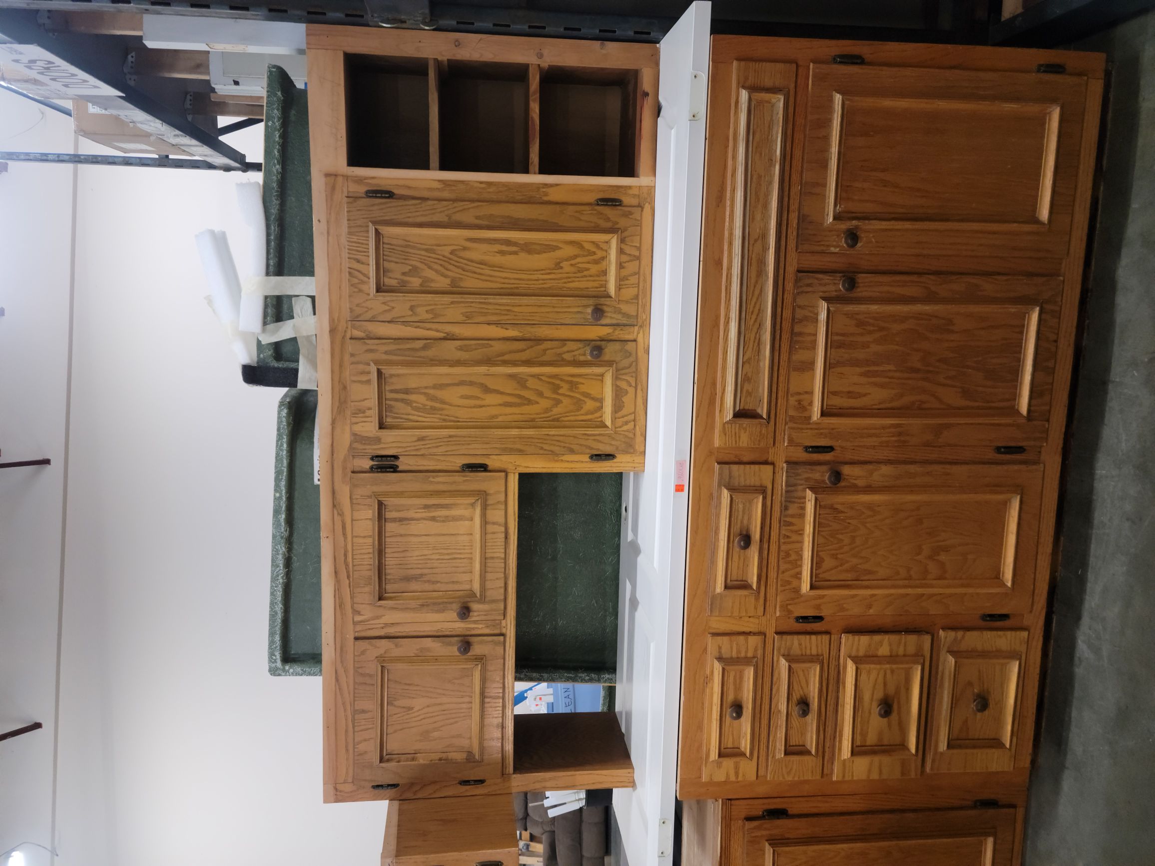 Habitat for Humanity of Sumner County ReStore Oak Set