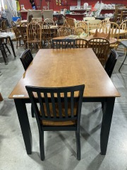 Dining Set w\/ 4 Chairs
