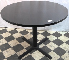 Round Kitchen table