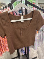 colsie brown button up v-neck crop top L