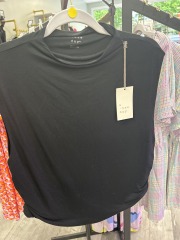 a.new day black sleeveless top L