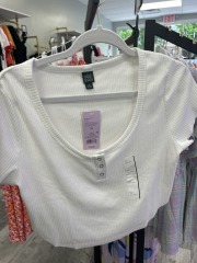 wild fable white button up v-neck XL