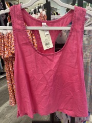 stars above pink tangtop M
