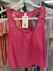 stars above pink tangtop XS