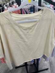 colsie tan crew neck crop top L