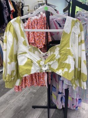 future collective white\/green crop top XL