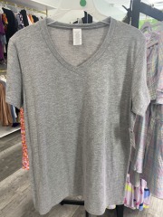 west loop grey t-shirt L
