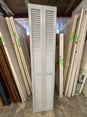 Bi-fold Closet Door 17 3\/4\