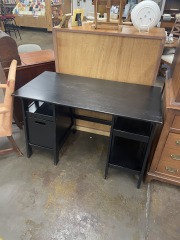 Pier 1 Black Workstation