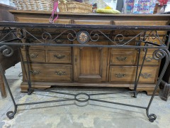 Metal Frame\/leather top Sofa Table