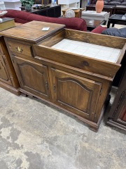 Dry sink with tile inlay