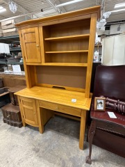 Light Wood desk & hutch