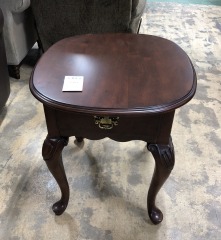 Kincaid Traditional Mahagany End Table