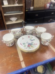 Wedgewood Williamsburg Cuckoo Dishware (Set of 14)