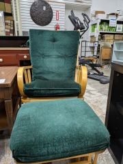 Oak Rocker\/ Green Cushion