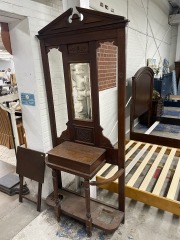 Victorian Antique Holtry With Mirror