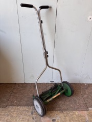 Scotts 14 in Push Mower