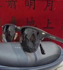 Tommy Hilfiger Sunglasses