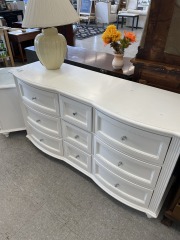 White 9 Drawer Dresser