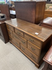 Six drawer dresser