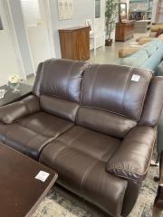 Leather loveseat recliner