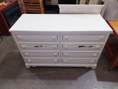 WHITE 6 (FAUX 8) DRAWER DRESSER W\/GOLD ACCENTS AND MIRROR