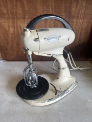 Vintage 1940s Hamilton Beach Model G Stand Mixer