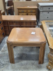 Oak Sq. End Table