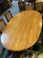 Oval Dining