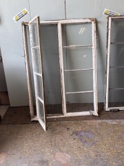Metal Antique Window 37\