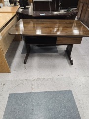 SIMPLE WOODEN GLOSSED 1 DRAWER DESK