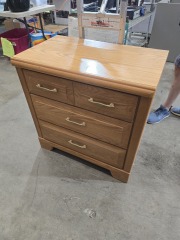 SMALL OAK STYLE 3 DRAWER 30\