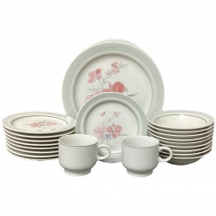 33 pc Galleria Collection Stoneware