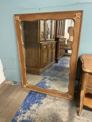 Bassett French Country Style Mirror