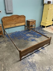 Bassett French Country Style Full Bed-Frame