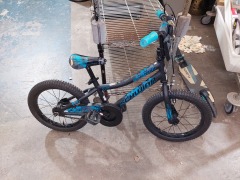 BLACK SCHWINN 16 IN. FLYWHEEL 1 SPEED KIDS BIKE