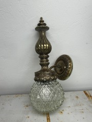 Elegant Mid-Century Wall Sconse