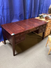Dark Desk