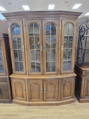 OAK STYLE 2 PIECE HUTCH W\/ 3 GLASS SHELVES
