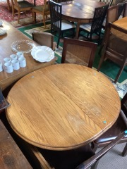 Round Table