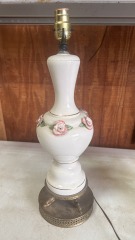 Vintage Ceramic Flower Table Lamp