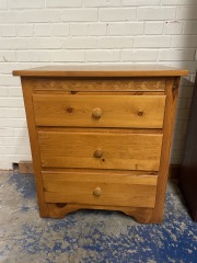 Wood Leaf Detail Three Drawer Nightstand
