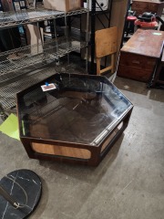 LANE COFFEE TABLEWITH GLASS INSERT