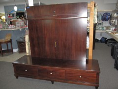 TV\/ Entertainment Center With Drawers