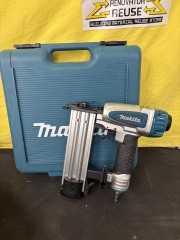 Makita Pneumatic Brad Nailer AF505N