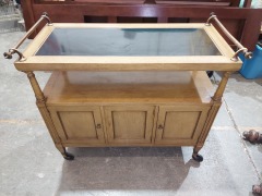 3 DOOR ROLLING SERVING CART W\/BLACK TOP