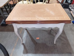 WHITE CURVED LEG TABLE W\/BROWN TOP