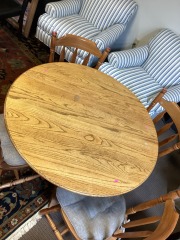 Circular Table