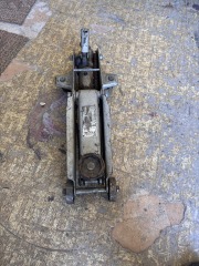 Hydraulic Floor Jack
